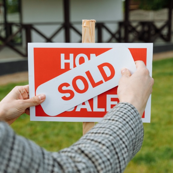 pricing strategies to sell homes